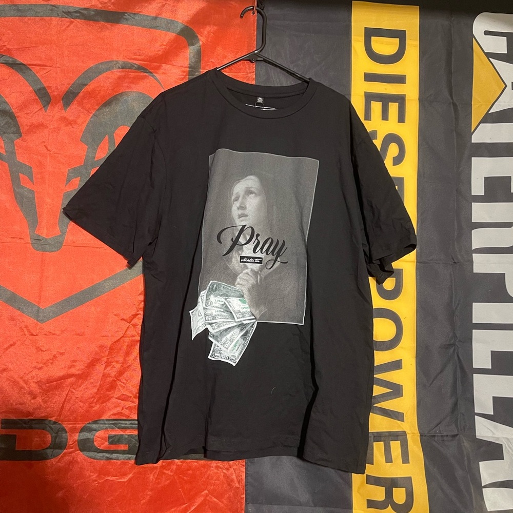 Mistee Pray Tee